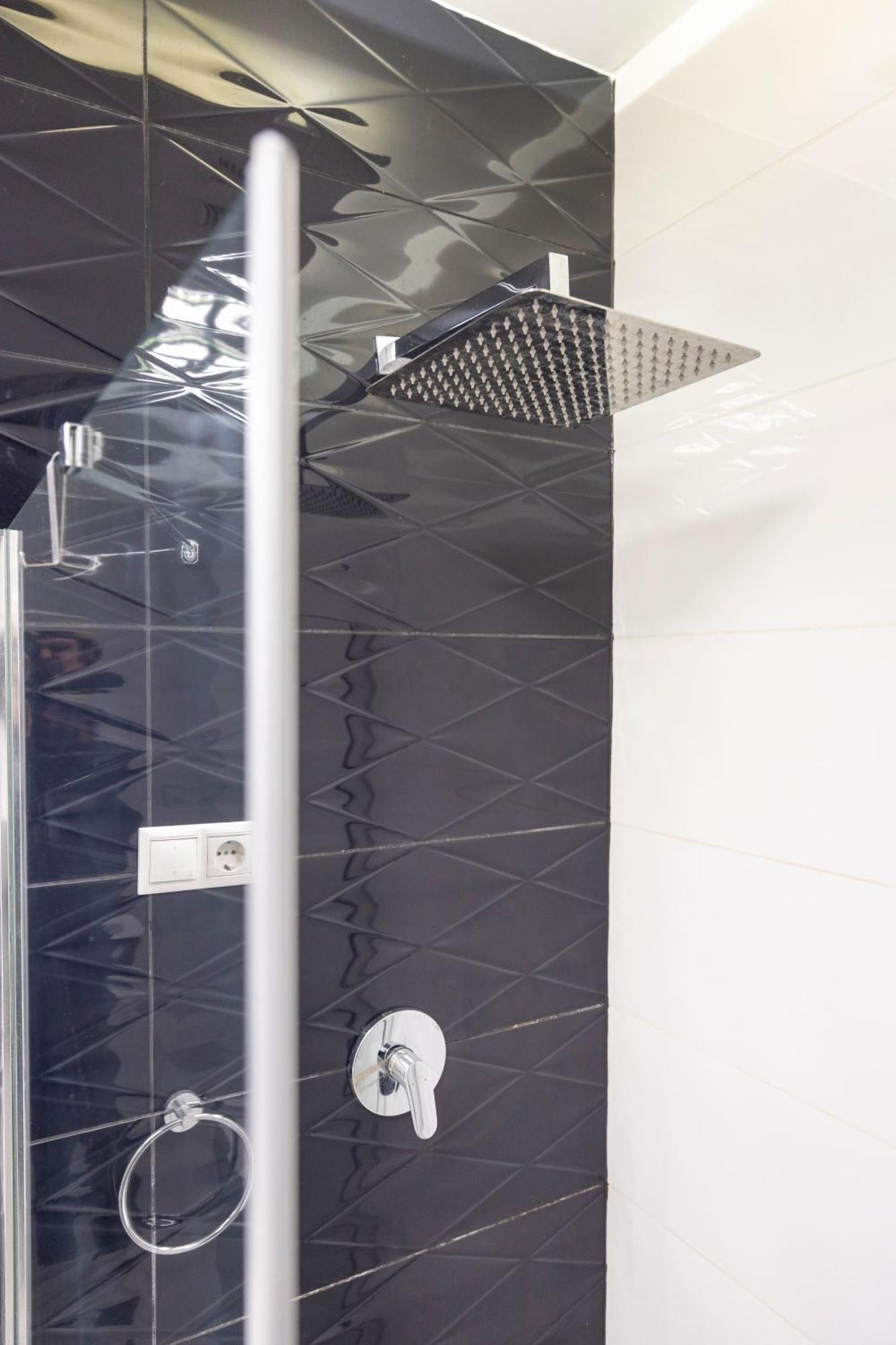 Deluxe Central Elizabeth Residence W/ 4Bedrm, 2Bathrm, 1Lvngrm Budapest Eksteriør billede