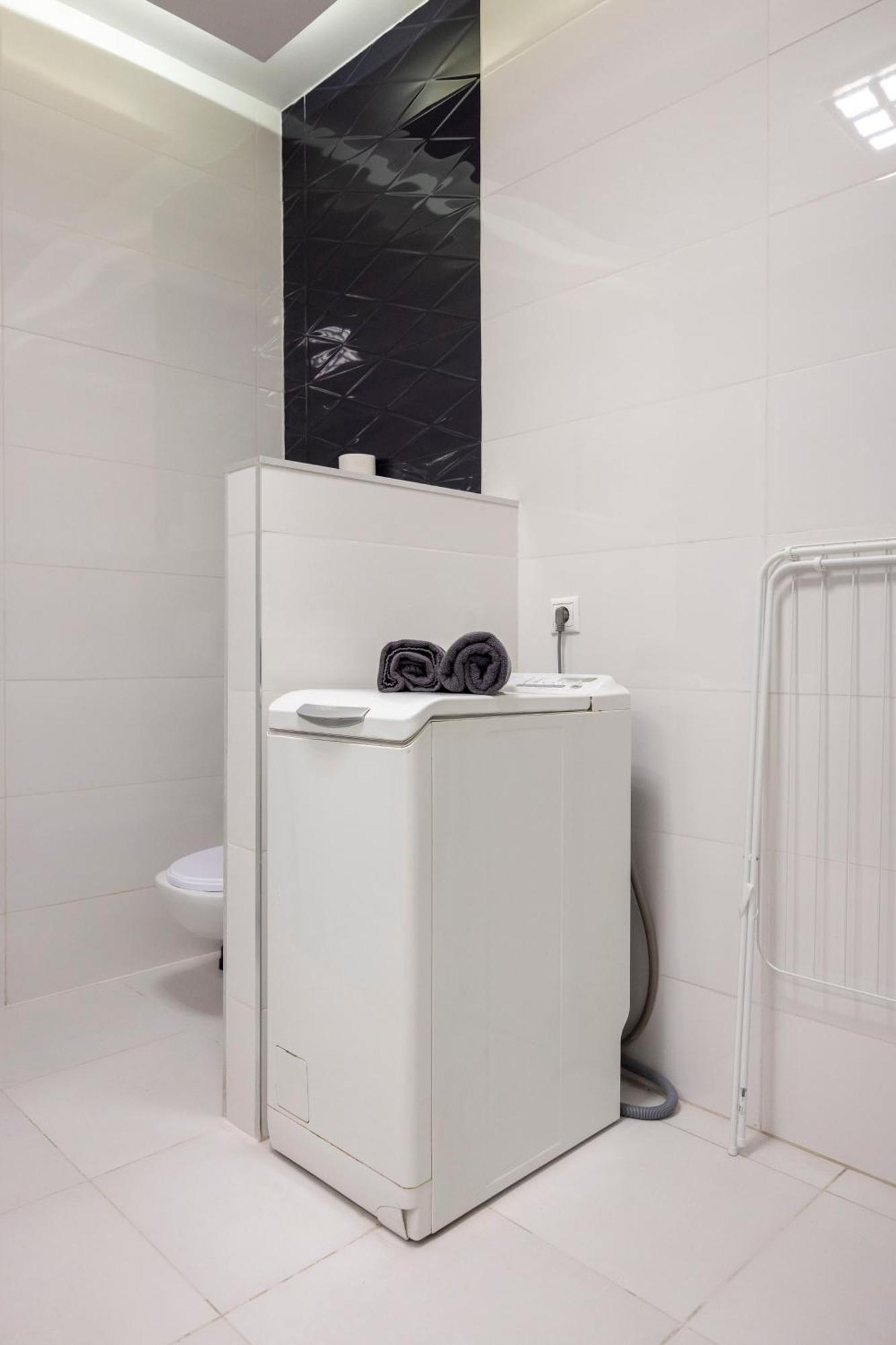 Deluxe Central Elizabeth Residence W/ 4Bedrm, 2Bathrm, 1Lvngrm Budapest Eksteriør billede