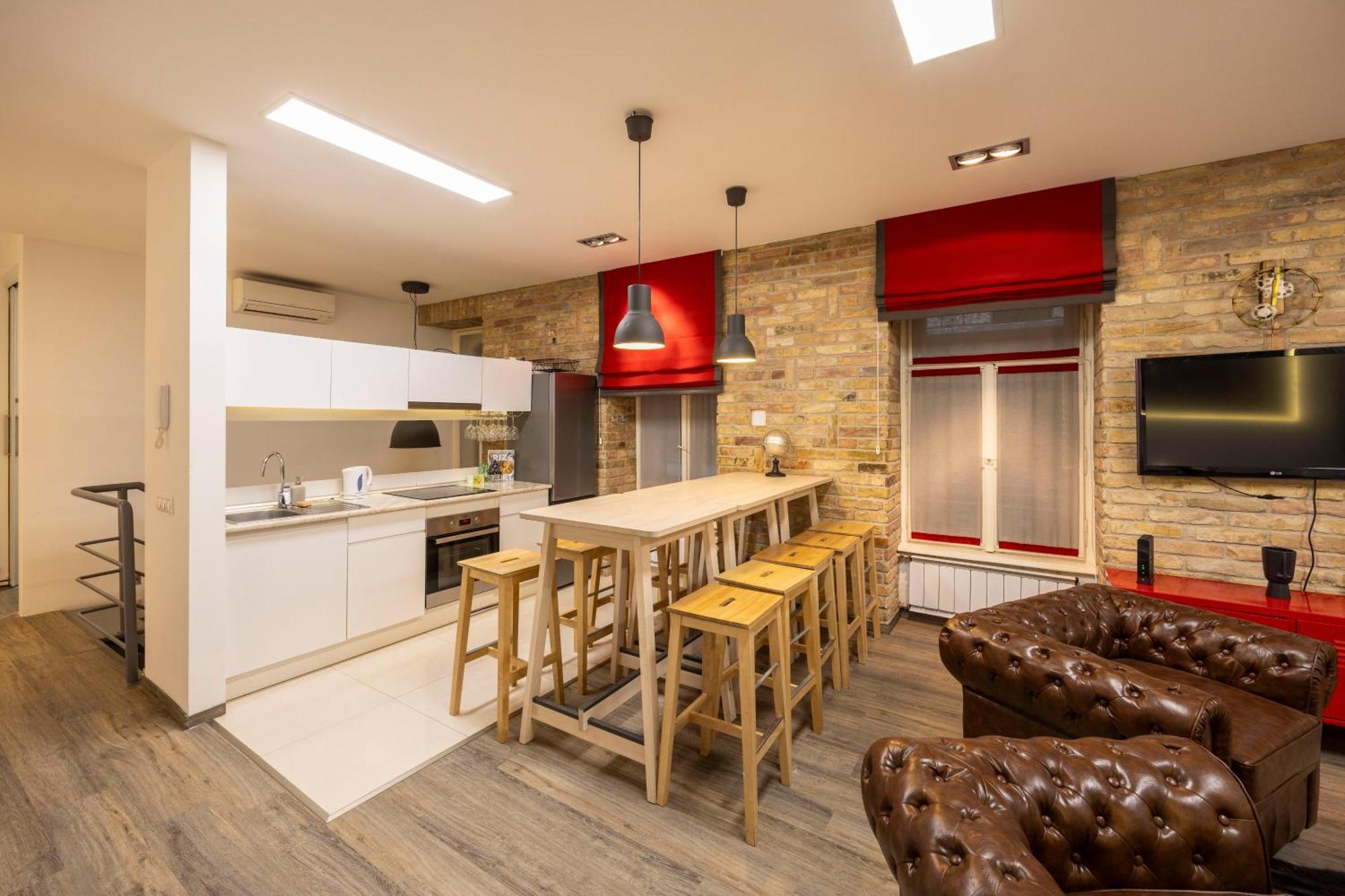 Deluxe Central Elizabeth Residence W/ 4Bedrm, 2Bathrm, 1Lvngrm Budapest Eksteriør billede