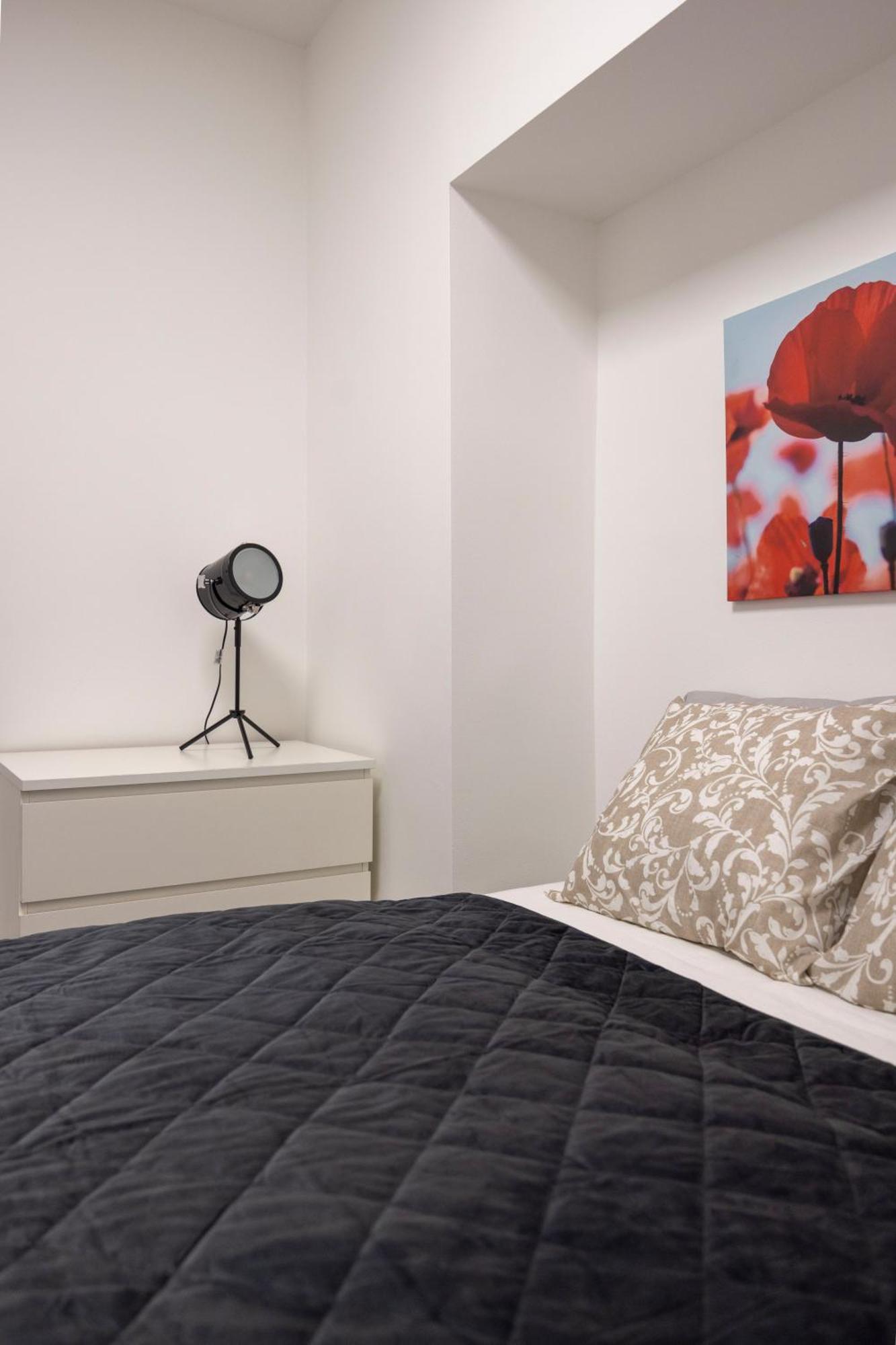 Deluxe Central Elizabeth Residence W/ 4Bedrm, 2Bathrm, 1Lvngrm Budapest Eksteriør billede