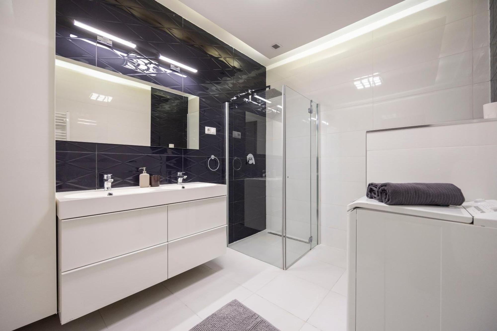 Deluxe Central Elizabeth Residence W/ 4Bedrm, 2Bathrm, 1Lvngrm Budapest Eksteriør billede