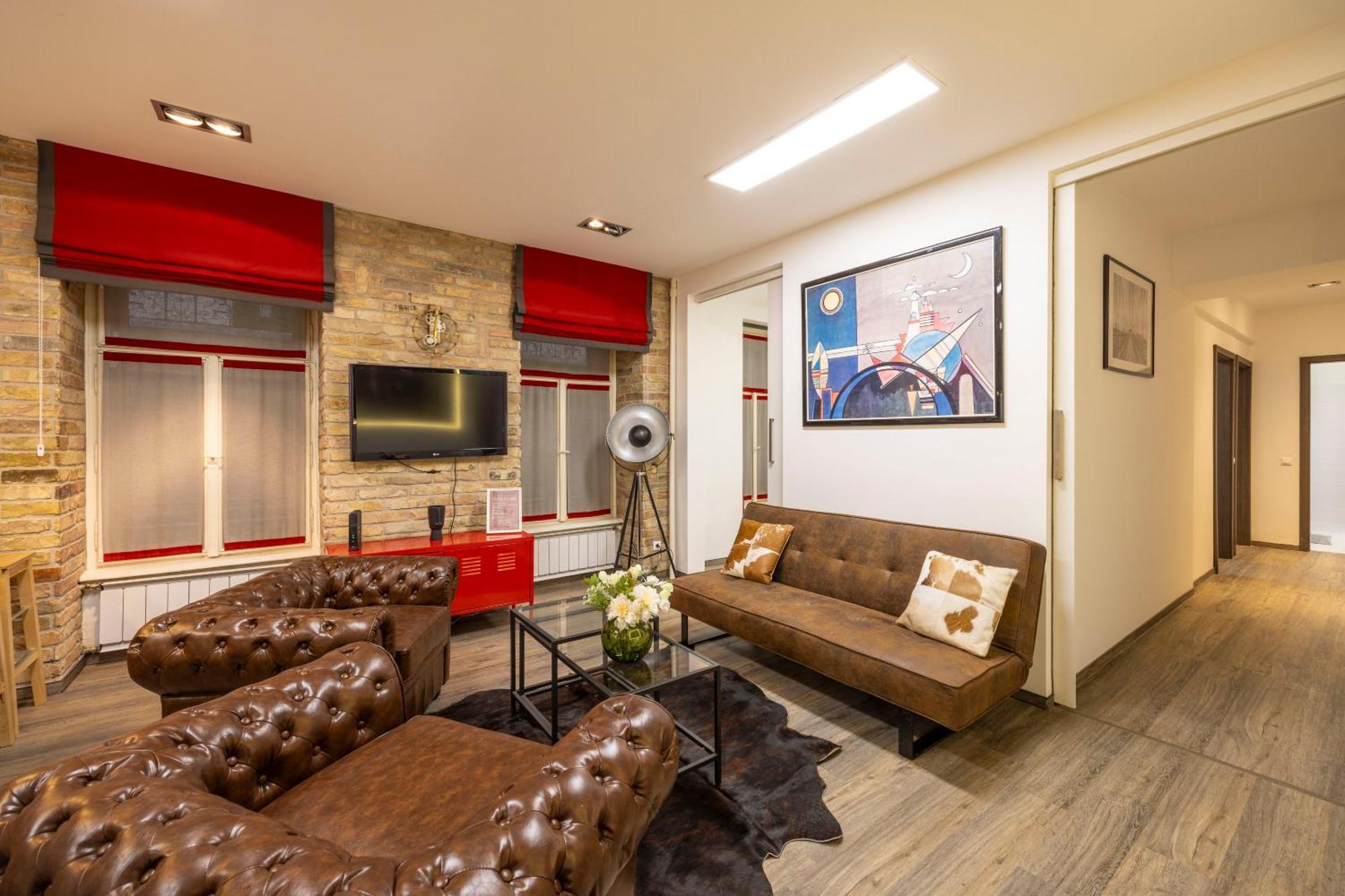 Deluxe Central Elizabeth Residence W/ 4Bedrm, 2Bathrm, 1Lvngrm Budapest Eksteriør billede